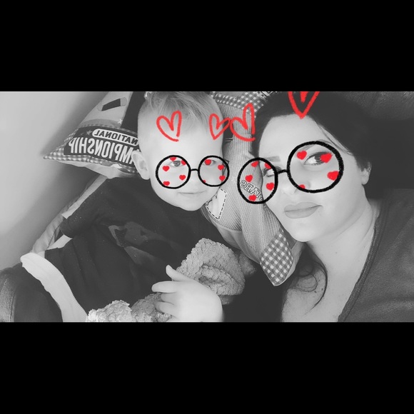 Meet your Posher, Jennifer - Picture 1 of 1